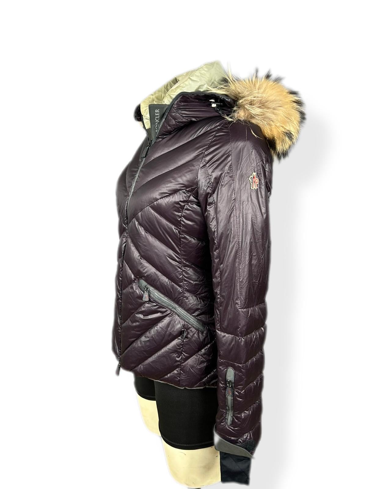 Moncler makalu jacket - size 2